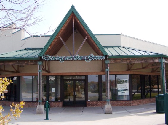 Dining on the Green